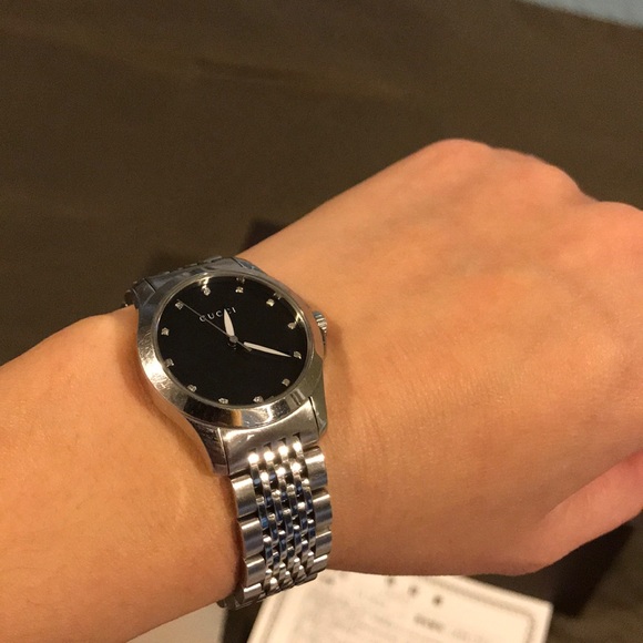Authentic Gucci watch with diamonds - Picture 8 of 8